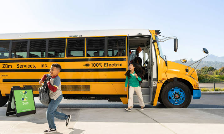 School Bus Safety For USA Family Mornings